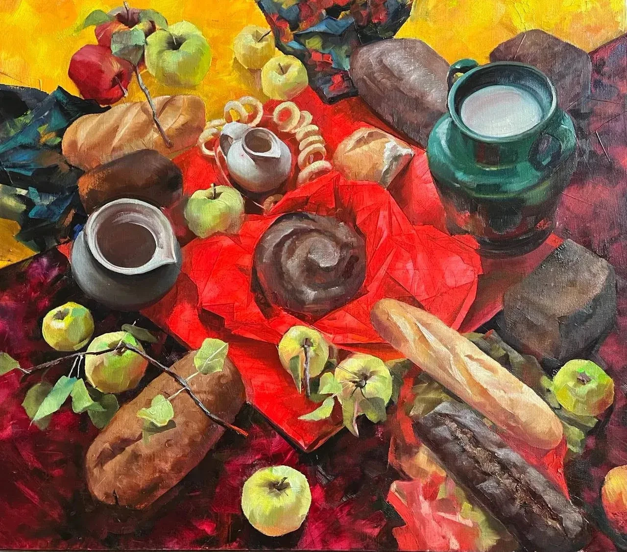 Яркий натюрморт с яблоками, хлебом и керамическими кувшинами. Работа Евгения Кикина.